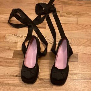Chic silk Black Women's platform heels with Ribbon Accents to lace up legs